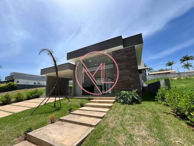 #211 - Casa em condomínio para Venda em Porangaba - SP