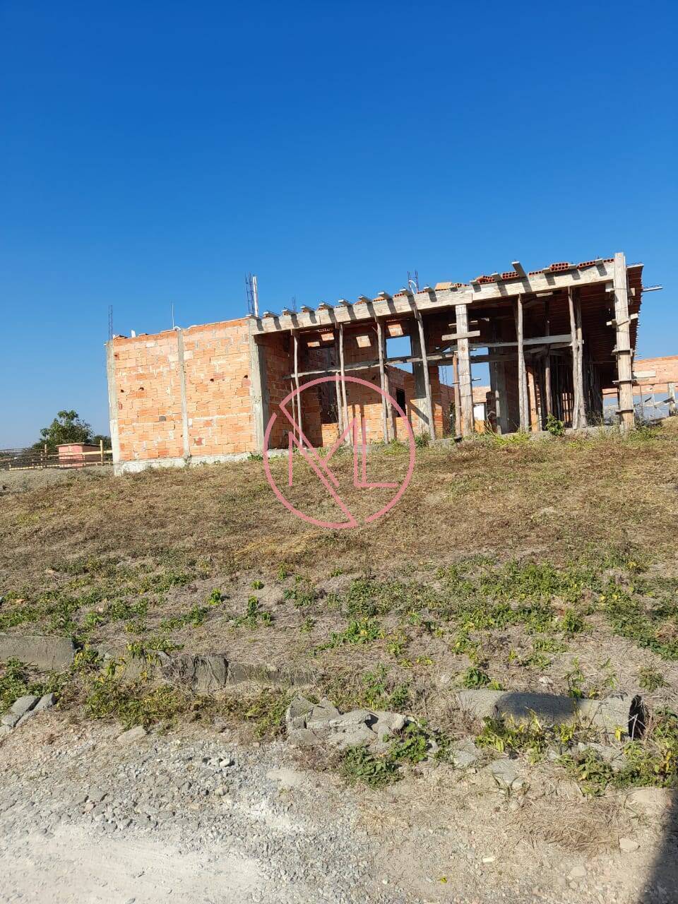 
			
				Oportunidade! Casa com laje.			
		