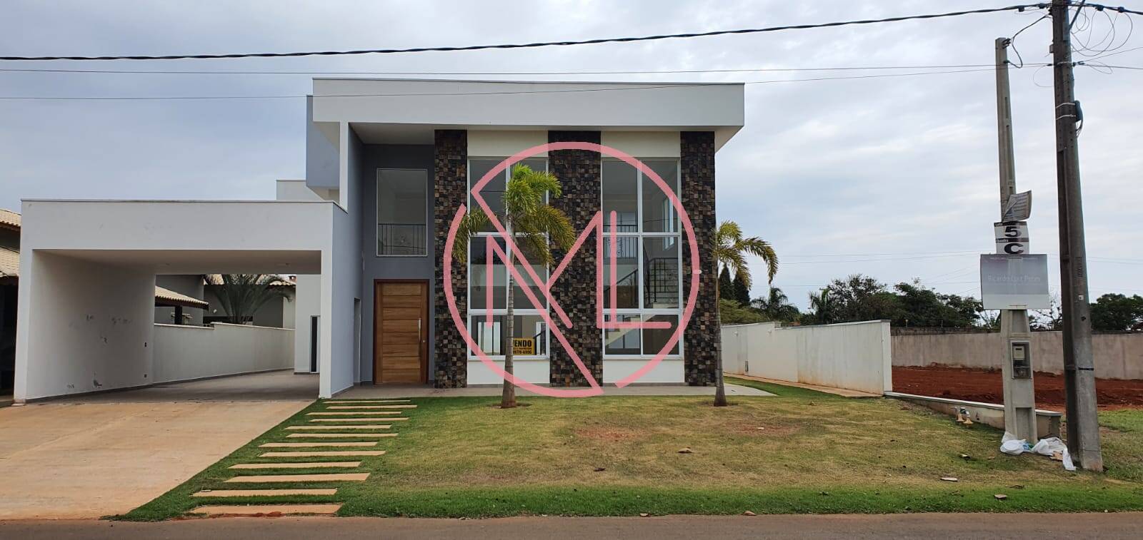 
			
				[Vídeo] Lindo sobrado novo no residencial Jatobá - Cesário Lange			
		